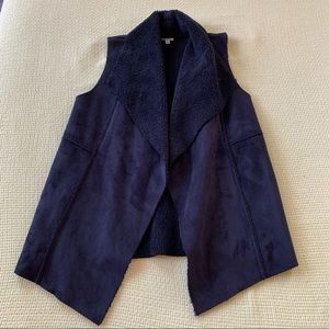 Black faux shearling vest